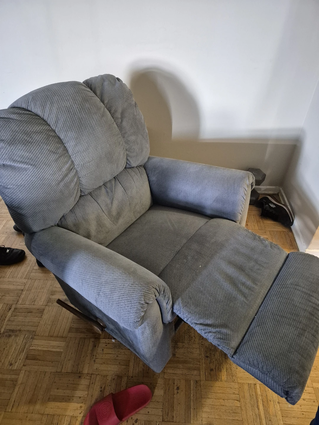 Grey Recliner Chair - photo 2