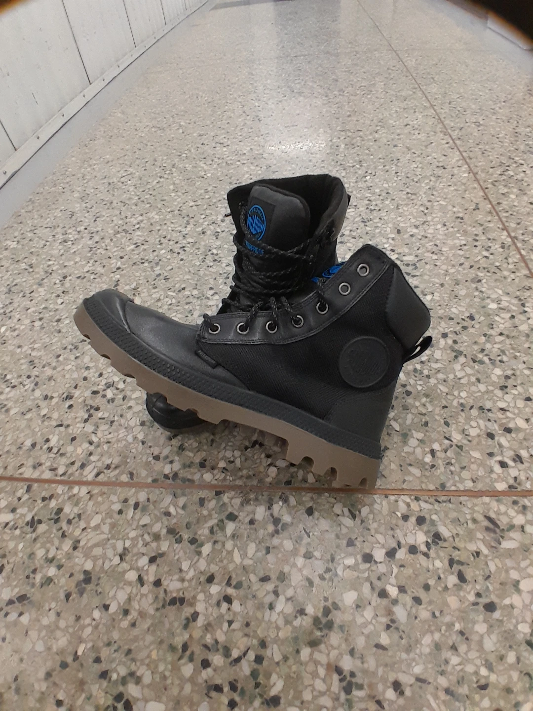 Palladium Waterproof Boots Black Men's Size 8.5 - photo 4