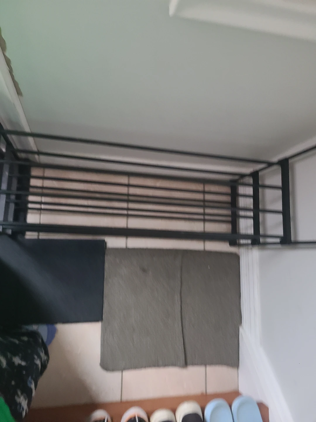 Black 4-Tier Metal Shoe Rack - photo 3