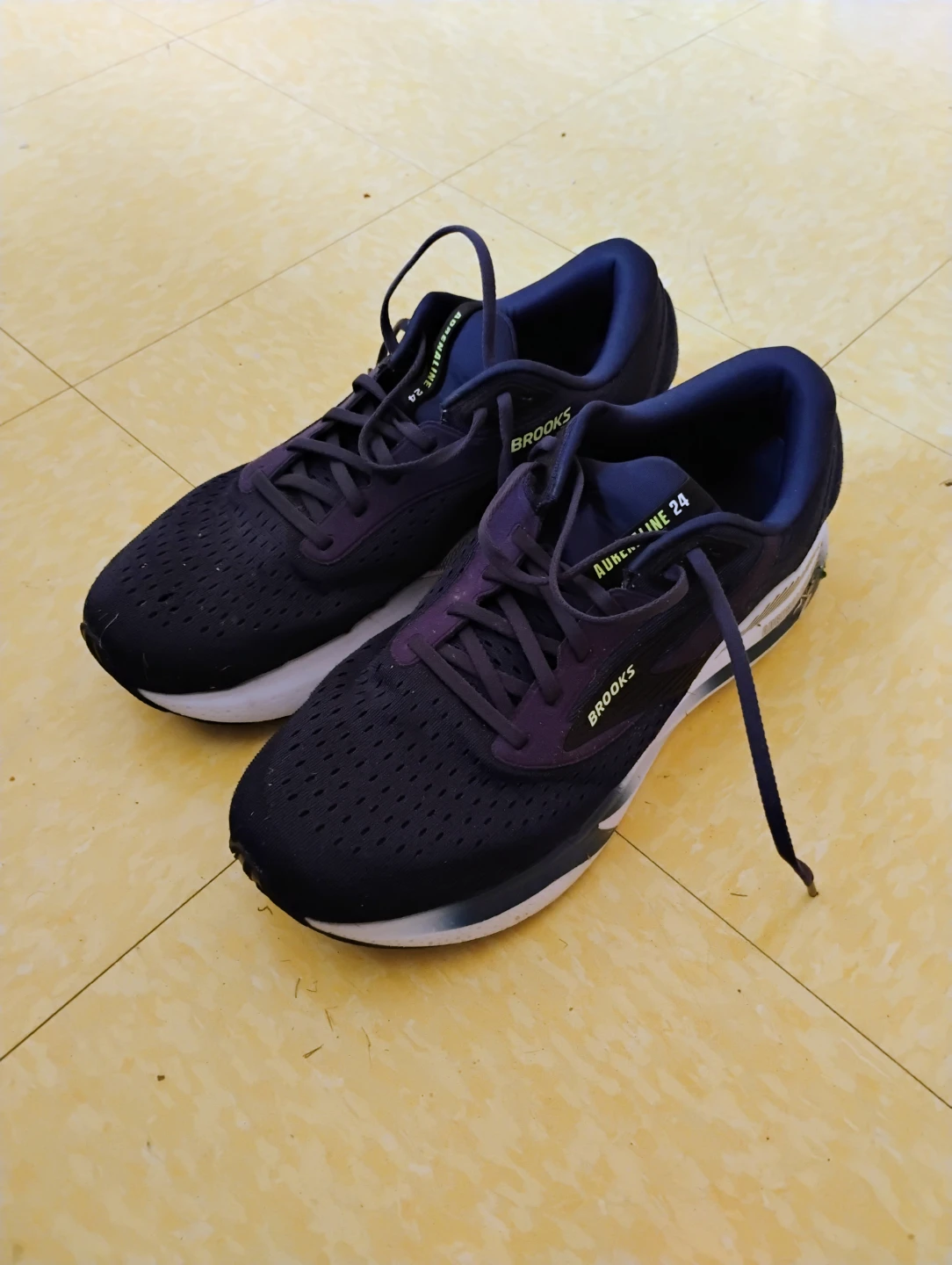 Brooks Adrenaline GTS 24 Running Shoes Size 13 ON SALE TODAY !!! - photo 5