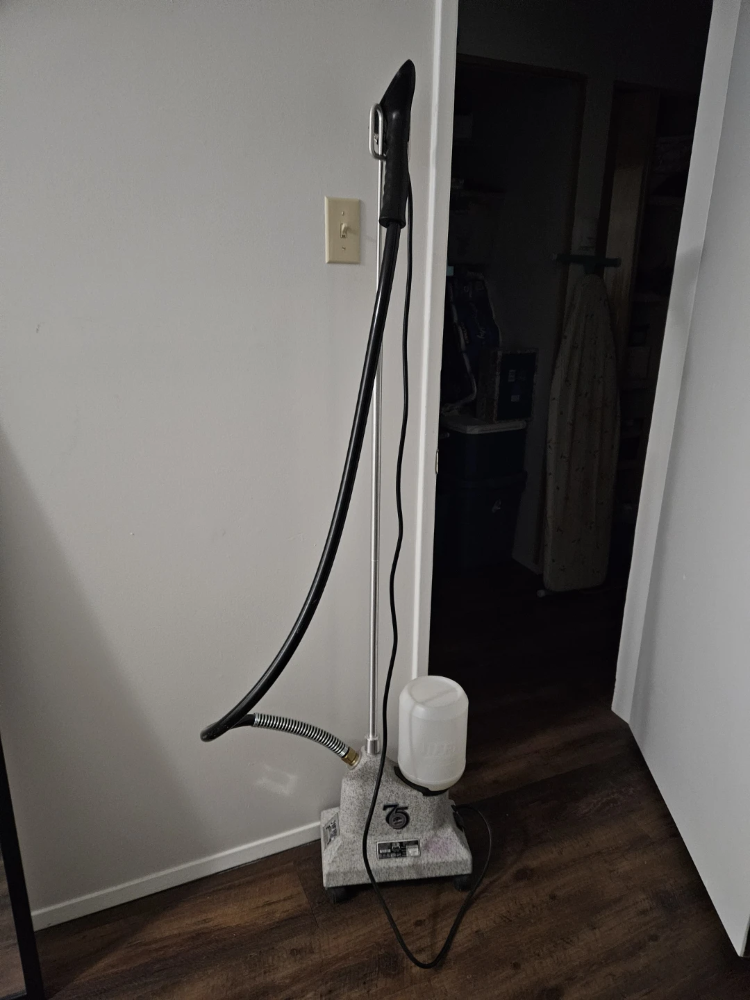 Clothes Steamer