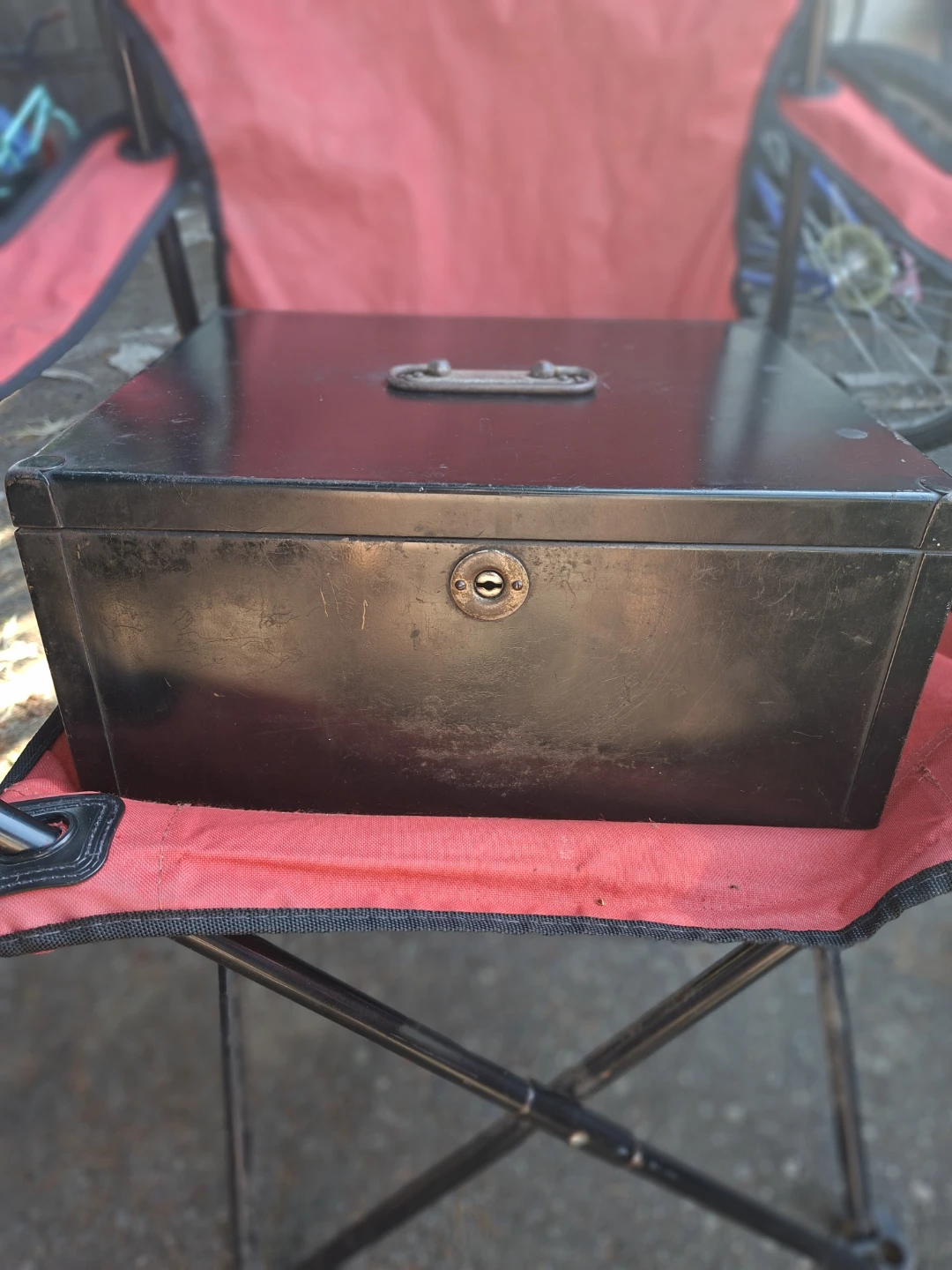 Antique Metal Cash Box. Mid Century Heavy The Weilink Mfg. Co.
