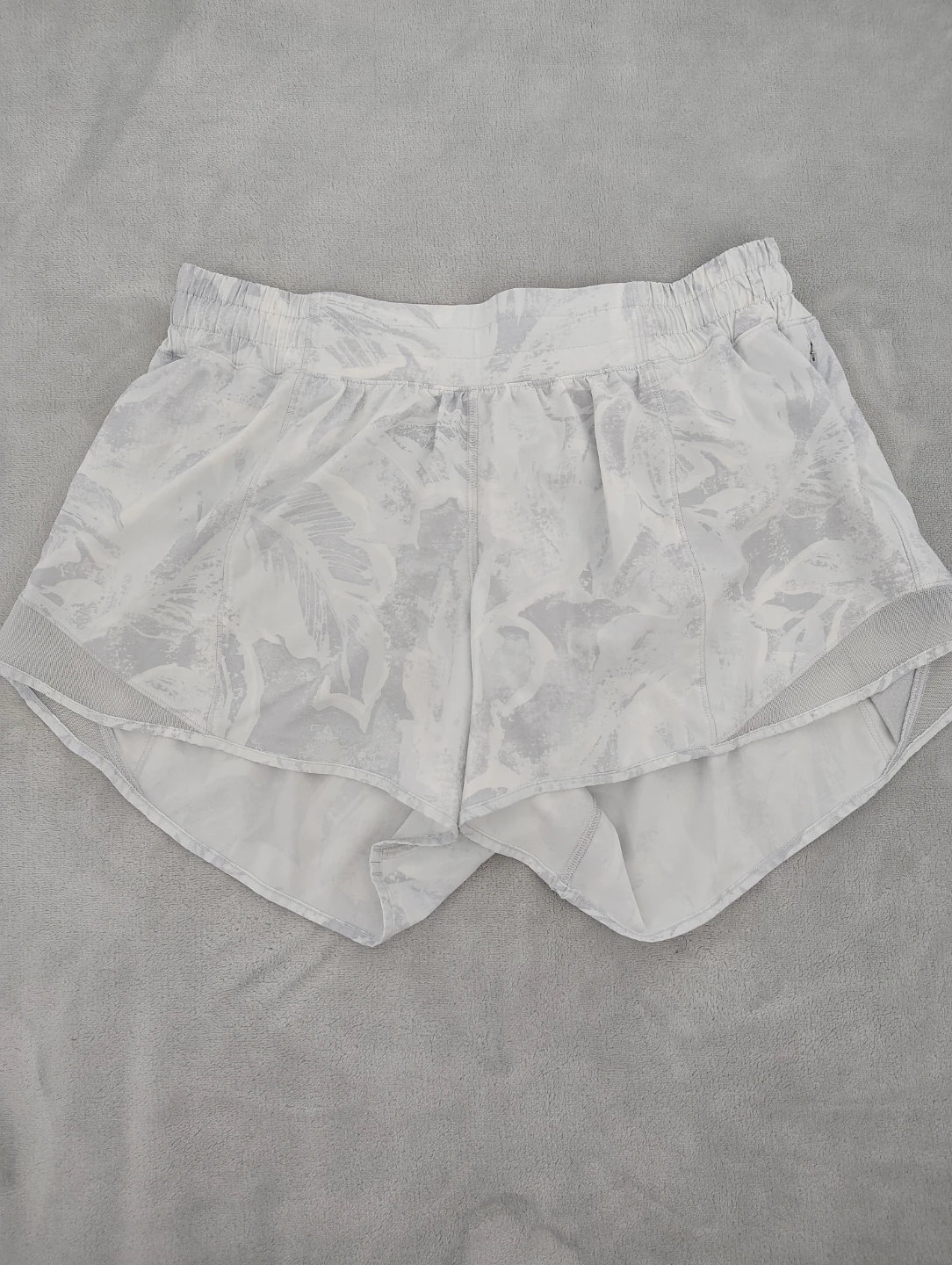 🆕 Lululemon Swift Running Shorts 4” — Size 10 🏃‍♀️ - photo 5