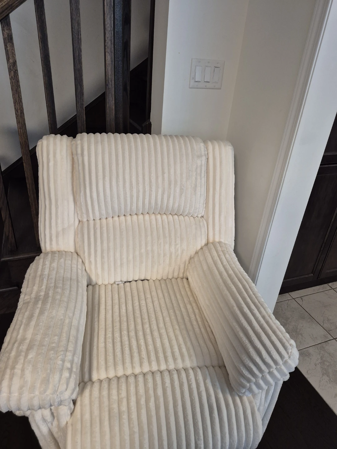 Cream Corduroy Recliner with Heat and Massage - photo 2