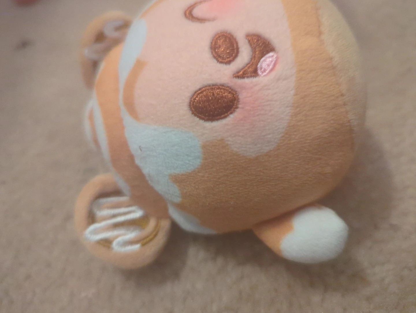 Dumb cinnamon plush - photo 3