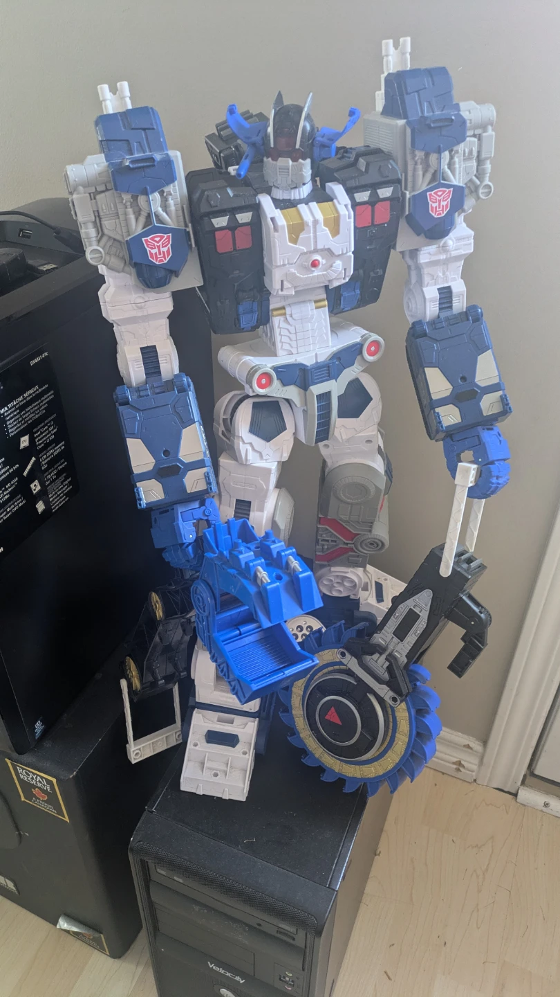 Cybertron Metroplex