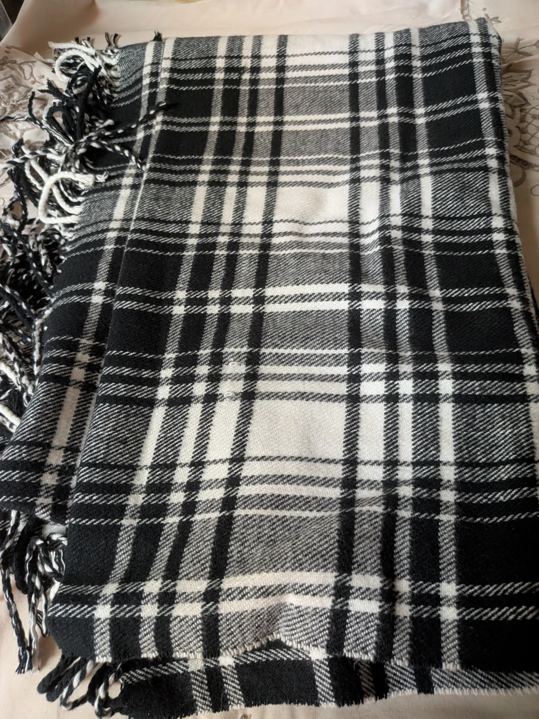 Women's scarf - photo 3