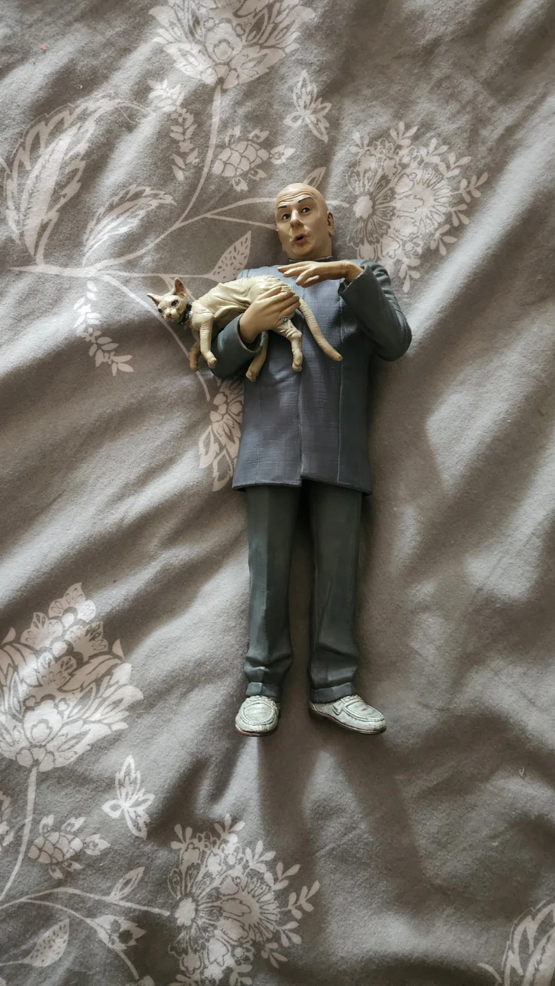 Dr. Evil with Cat Figure with audio
