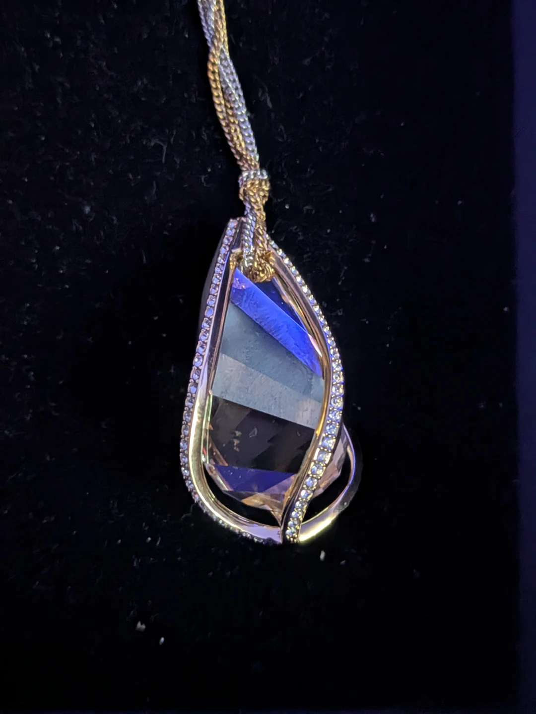 Swarsovski Teardrop Pendant Necklace