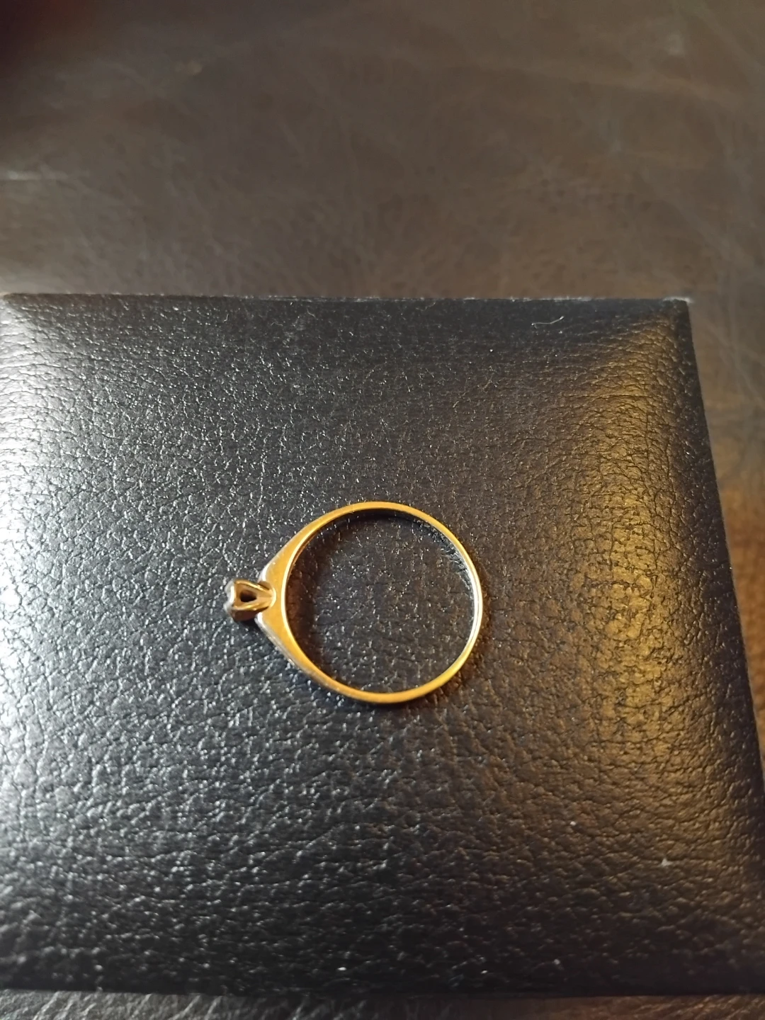 10k Gold diamond solitaire ring - photo 2