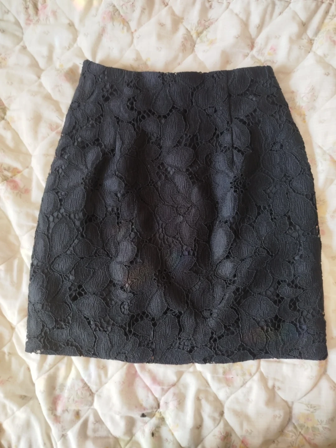 H&M Black Lace Pencil Skirt - photo 4