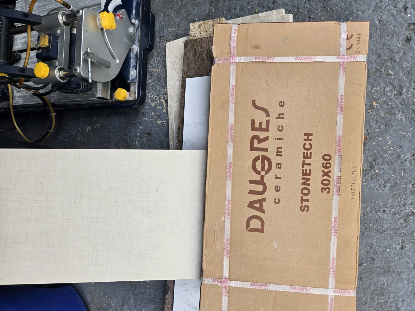 Daures Ceramiche Stonetech 30x60 Tiles