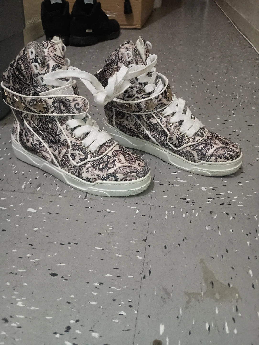 Paisley white GIVENCHY SNEAKERS - photo 3