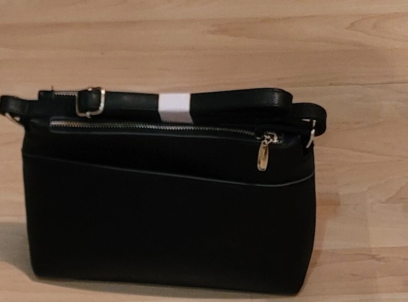 Black crossbody purse