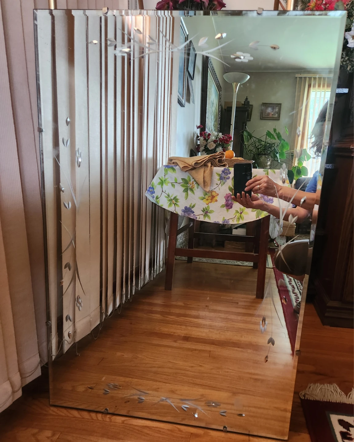 Beveled Etched Floral Pattern Mirror