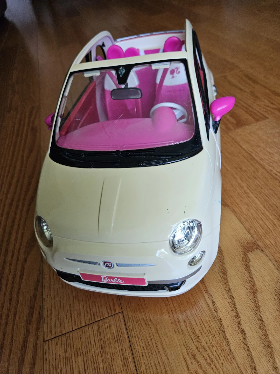 Barbie Fiat 500 Convertible Toy Car