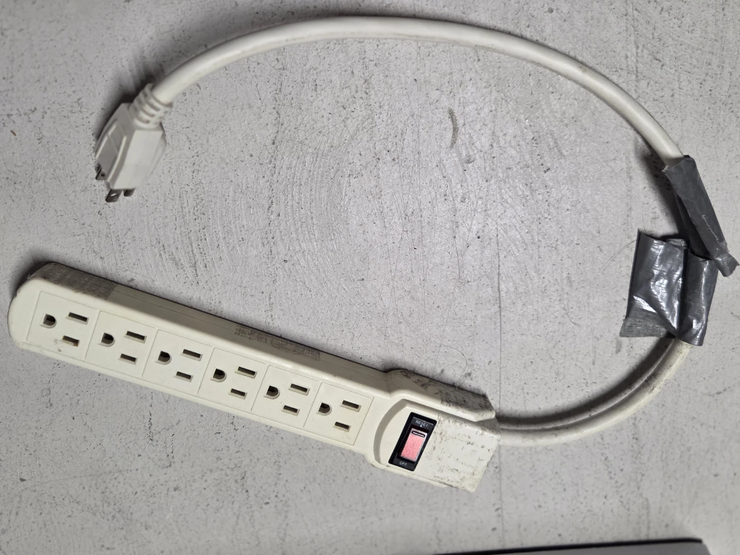 6-Outlet Power Strip with Surge Protector - photo 4