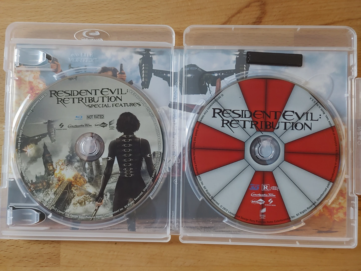 Resident Evil 3D Blu-ray Trilogy - all for $50 - photo 4