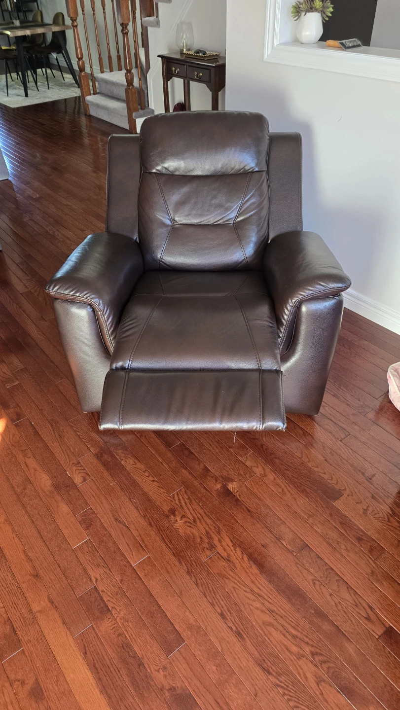 Leather couch - photo 3