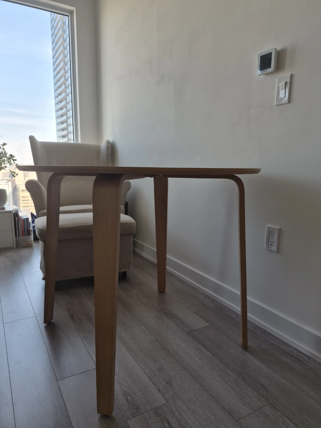 Round Wood Dining Table - photo 5