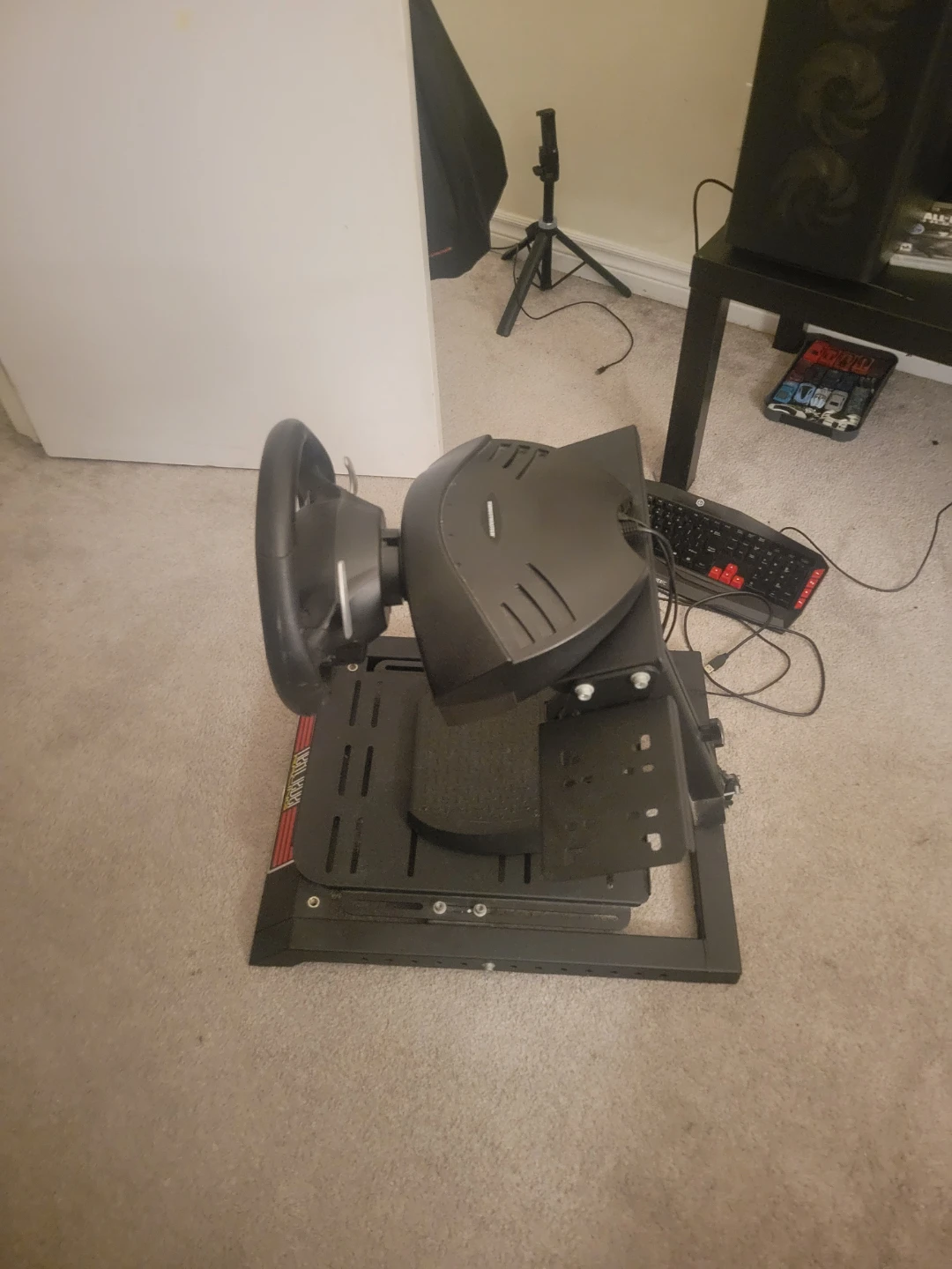 Ferrari PlayStation thrustmaster wheel with pedals and stand - photo 4