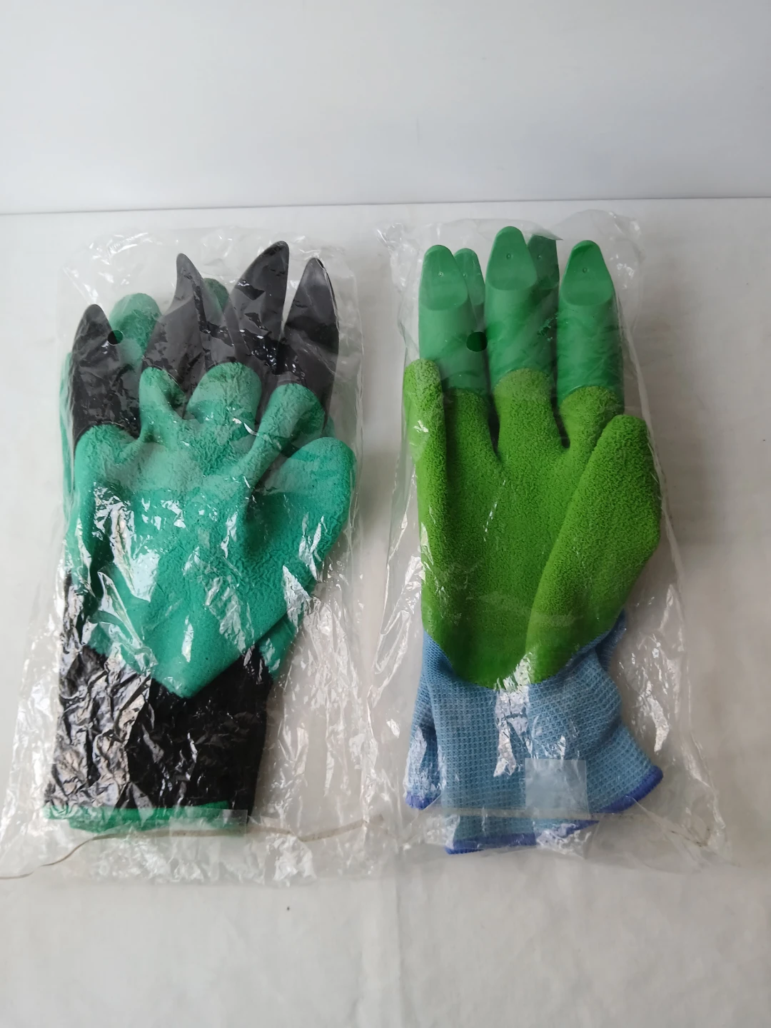 New. 2 prs Dig Tape Gardening Gloves w/Claw Tips.$12 EACH PAIR.