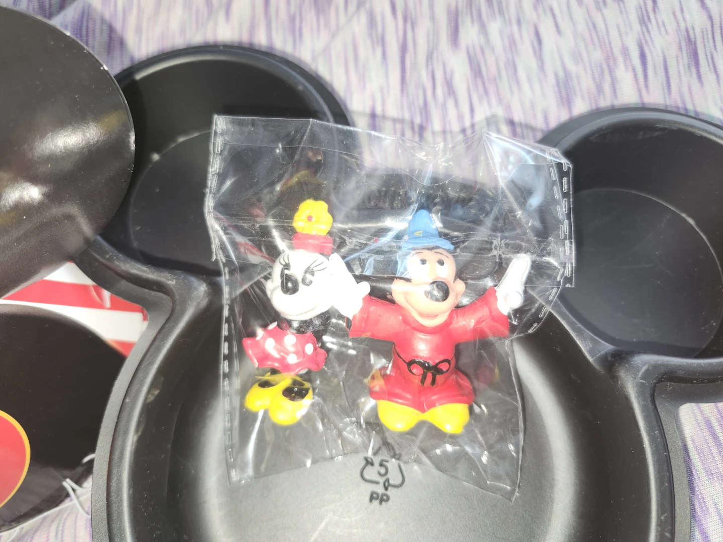 Mickey and Minnie Cake Toppers, Party Hats &  Mickey Tray - photo 3