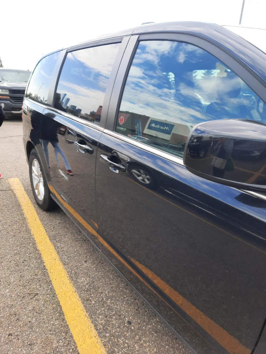 Dodge Grand Caravan Minivan - photo 2