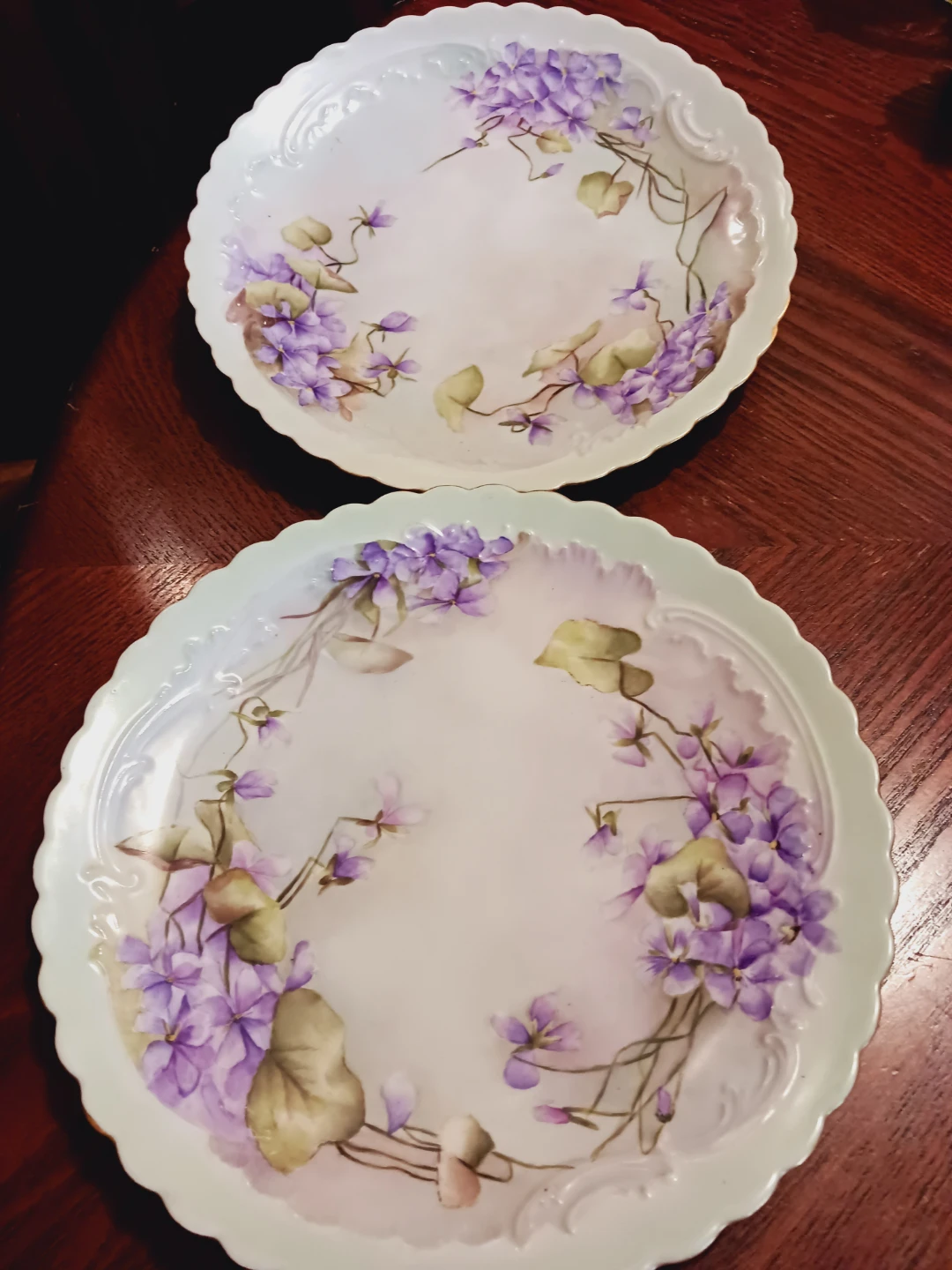 Hand-Painted Violets Decorative Plates (Set of 2)