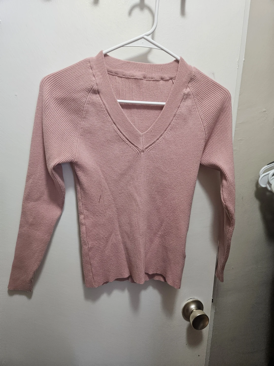 XL Pink V-neck Ribbed Sweater - photo 2