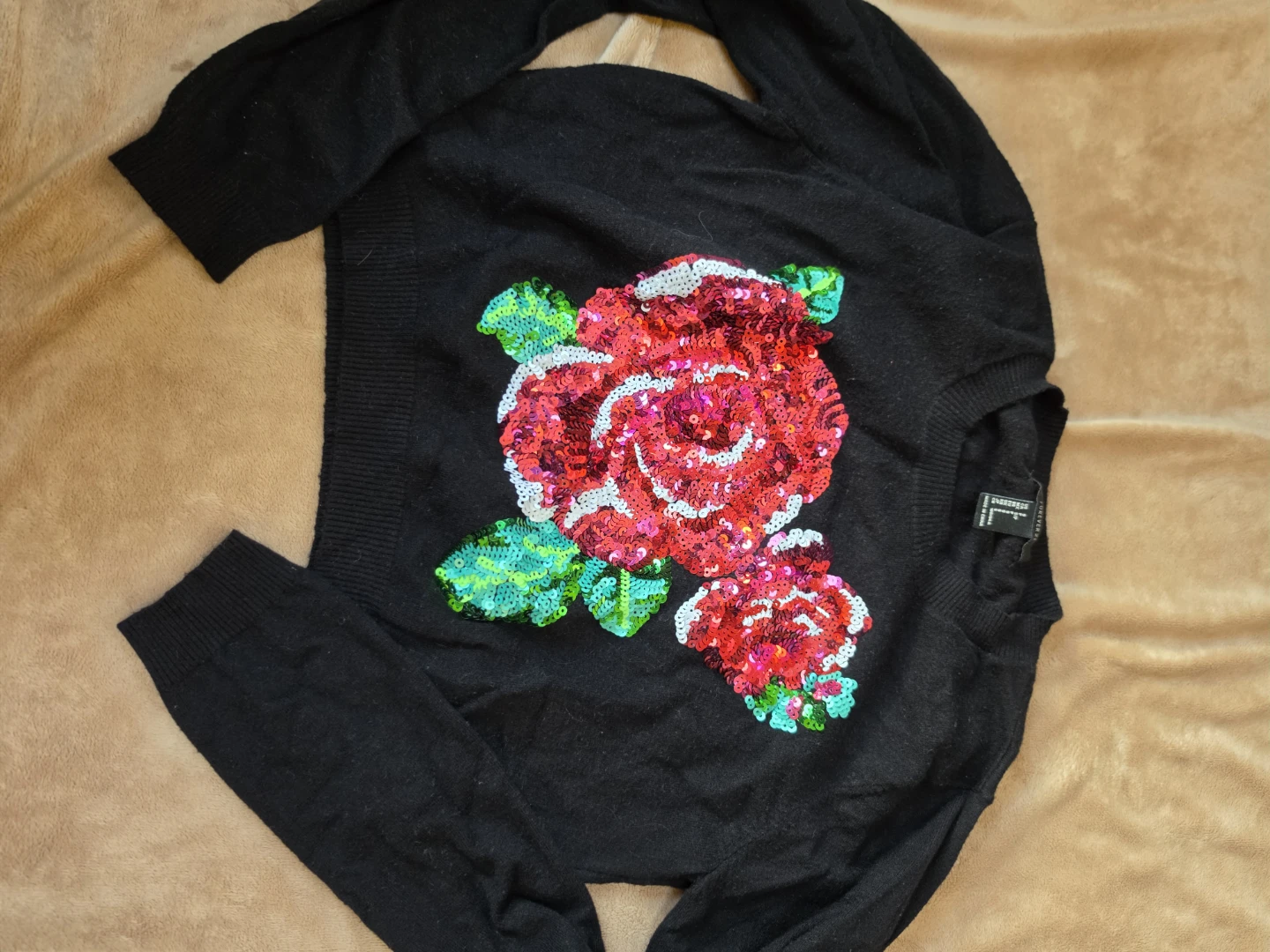 Forever 21 Black Sequin Rose Sweater Size S