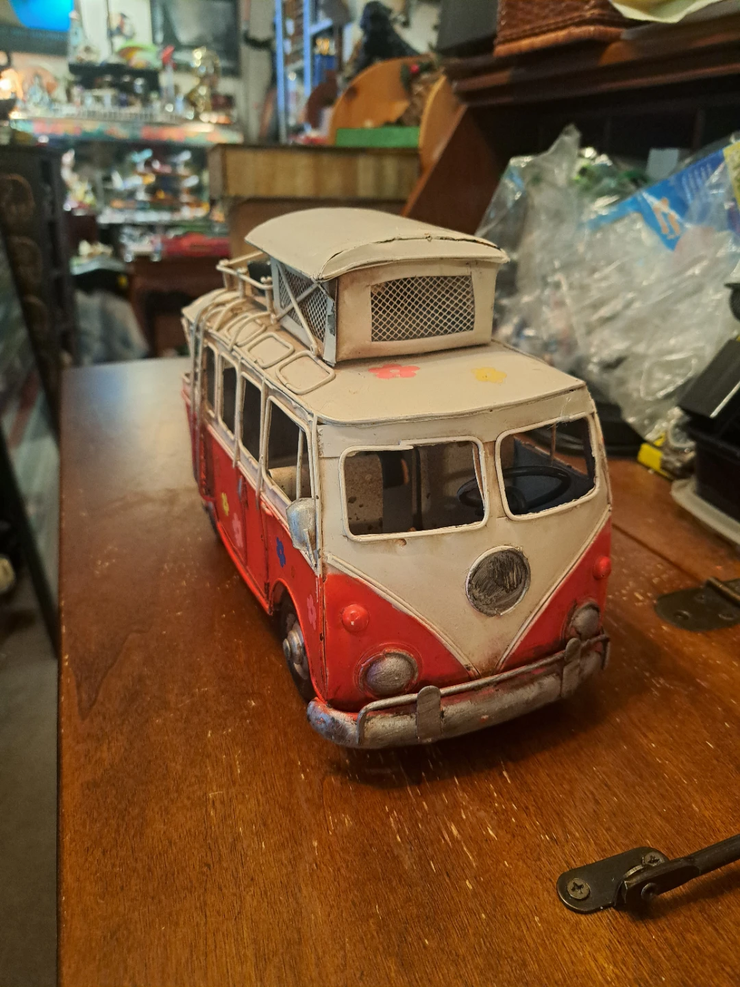 Vintage Style Camper Van Metal Model - photo 3