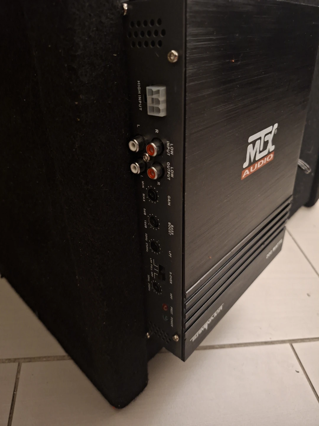MTX Audio Terminator 200 Watt Subwoofer Enclosure - photo 5