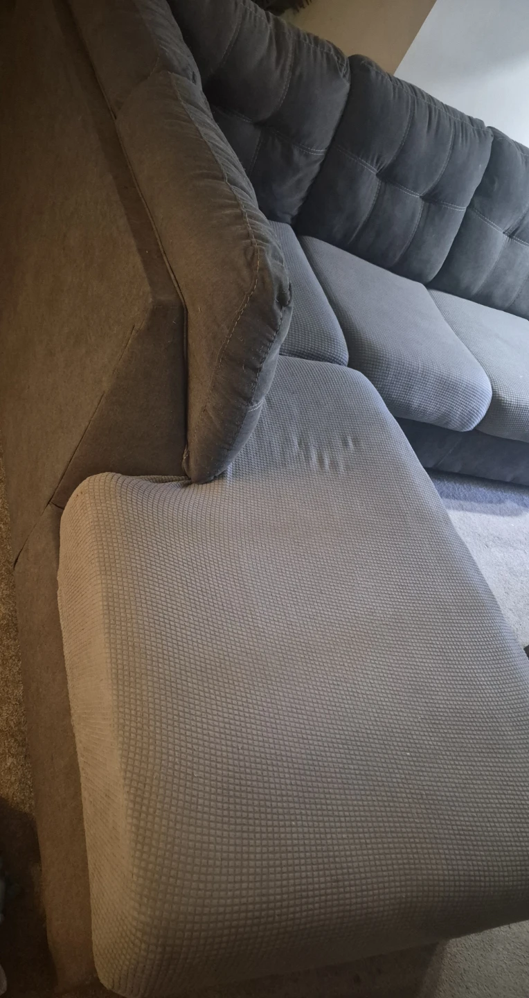 Sectional couch - photo 3