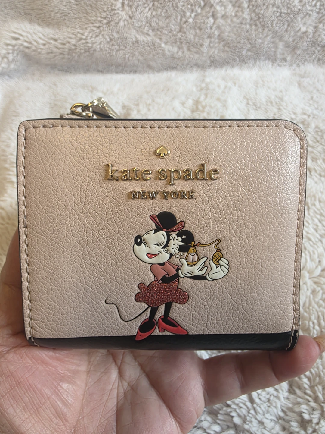 Disney x Kate Spade NY Minnie Mouse  Wallet - Muted Pink Beige