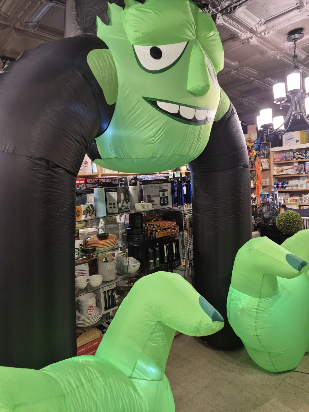New Halloween 10ft tall Inflatable Monster Archway Decoration - photo 2