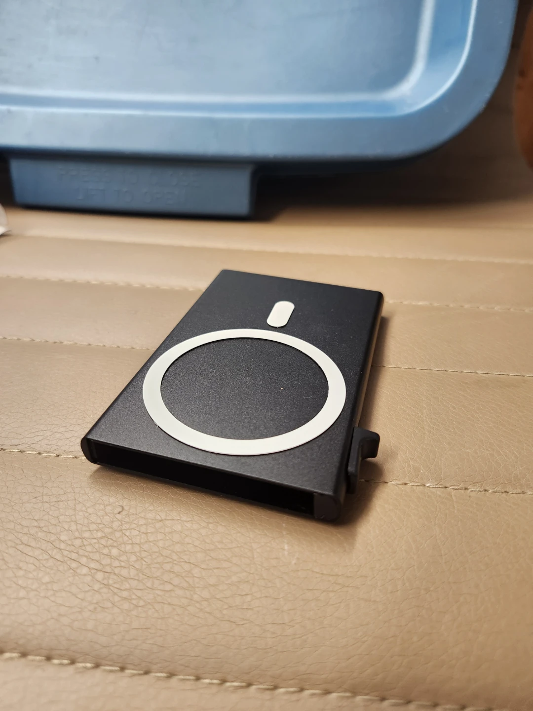 Metal Card Holder / wallet- new - photo 3