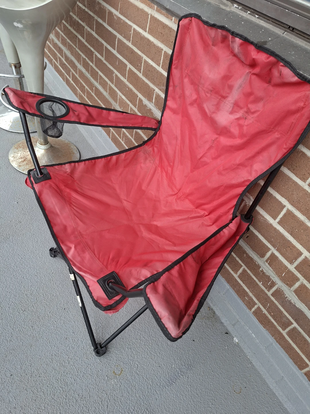 Red Folding Camp Chair with Cup Holder