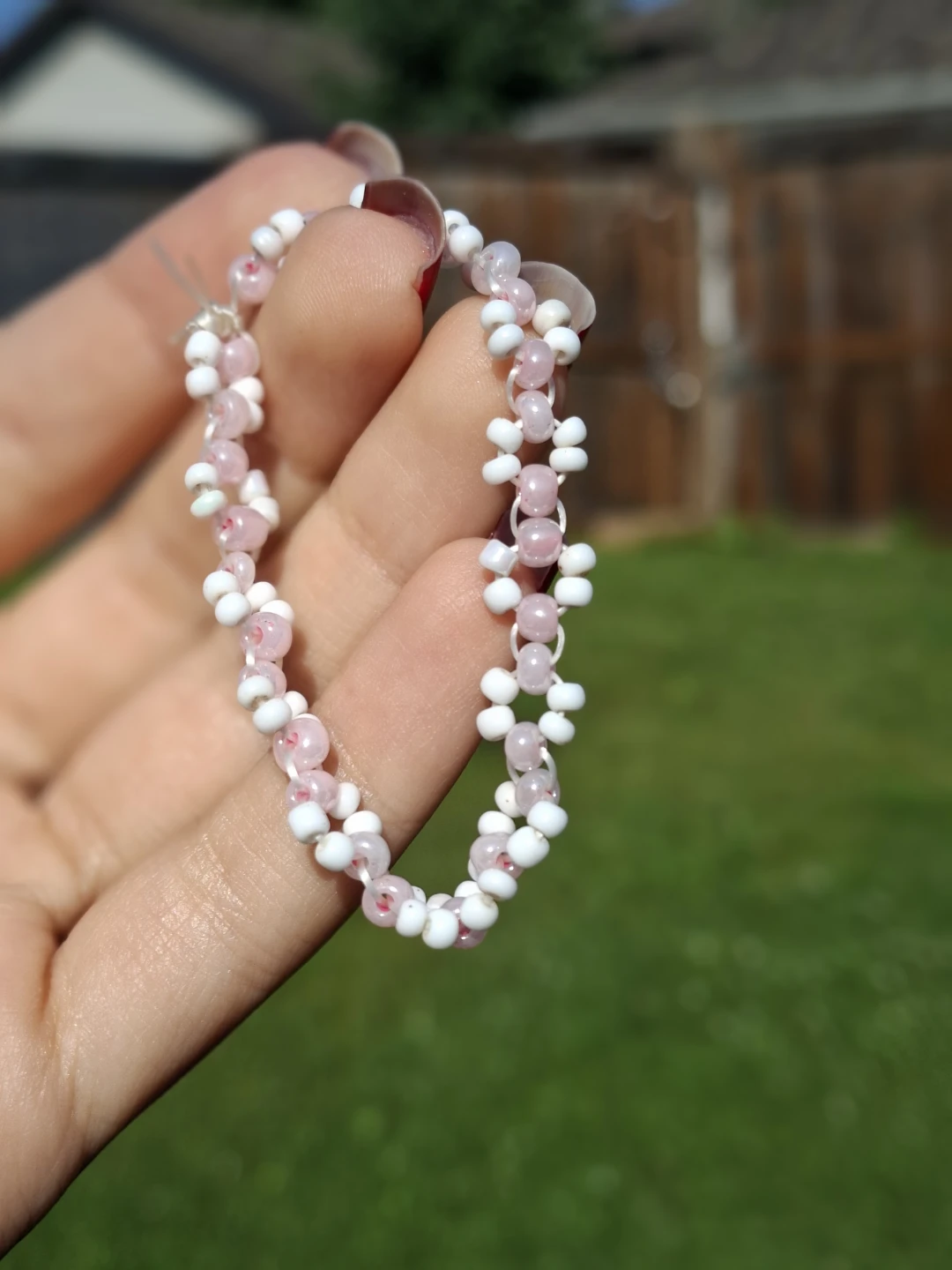 Handmade Beaded Daisy Bracelet - photo 3