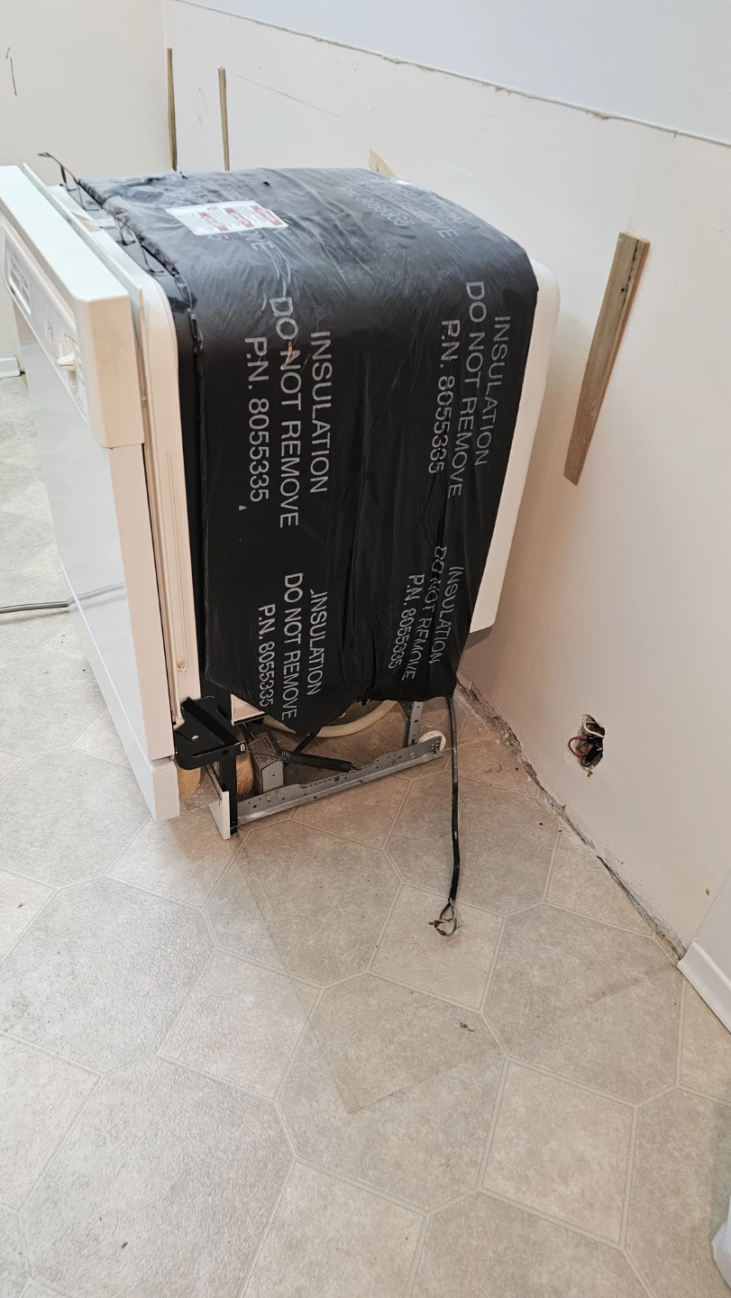 Whirlpool Dishwasher - photo 4
