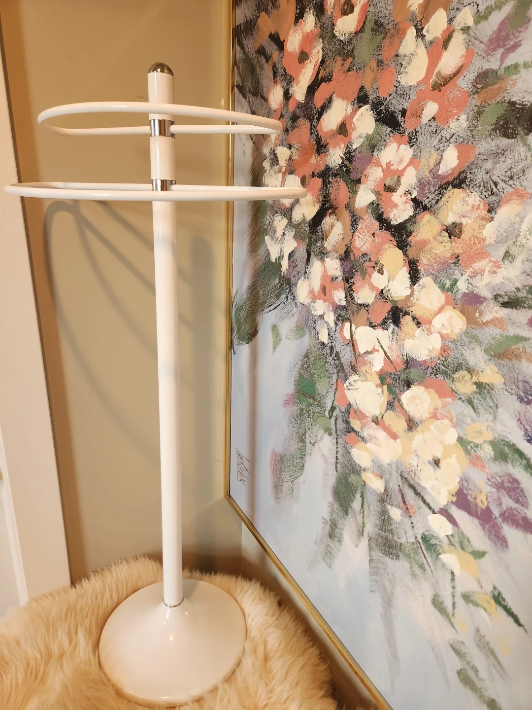 RARE FIND VINTAGE metal umbrella Stand or clothing  rack