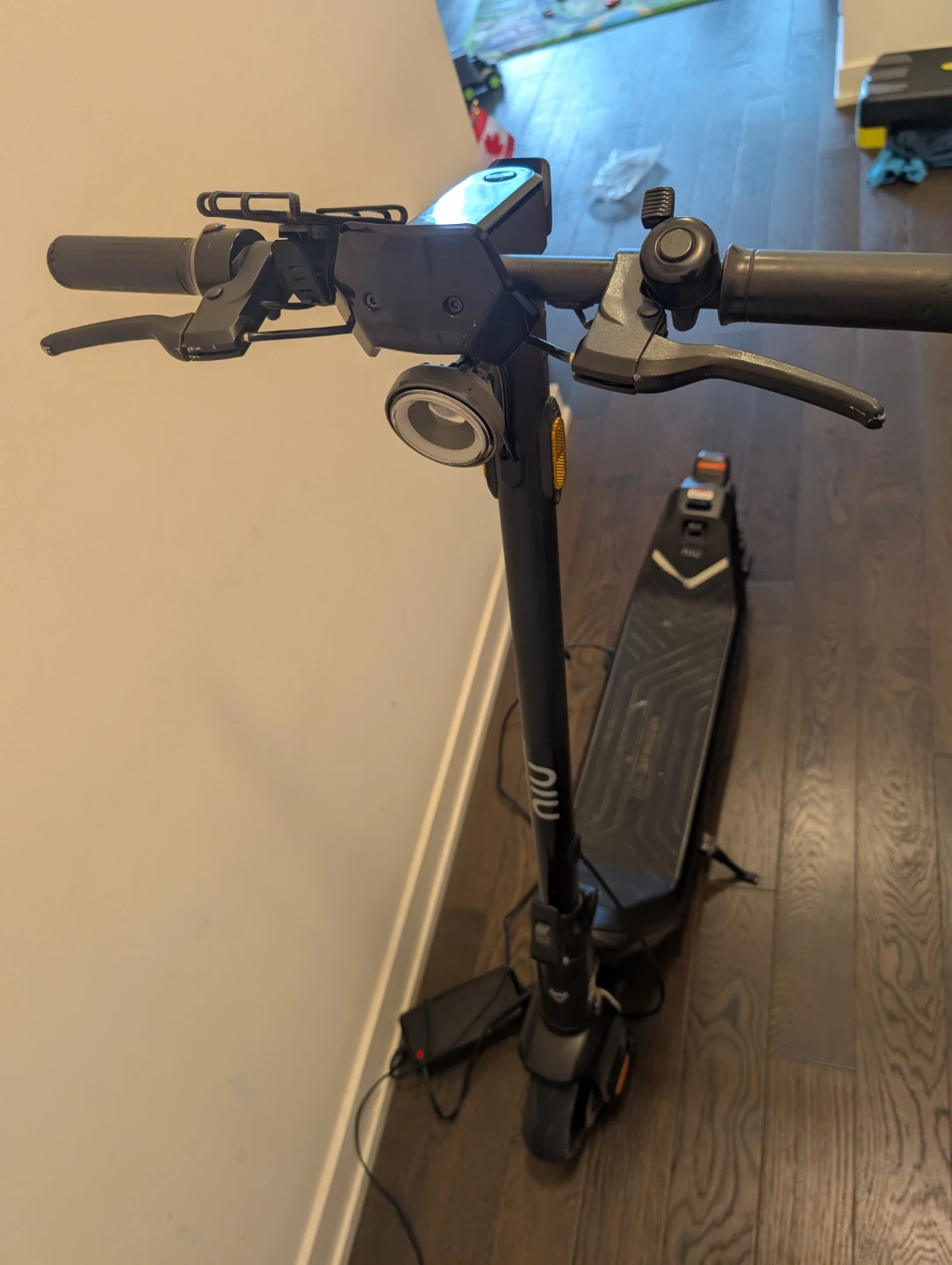 NIU KQi3 Pro Electric Scooter - photo 3
