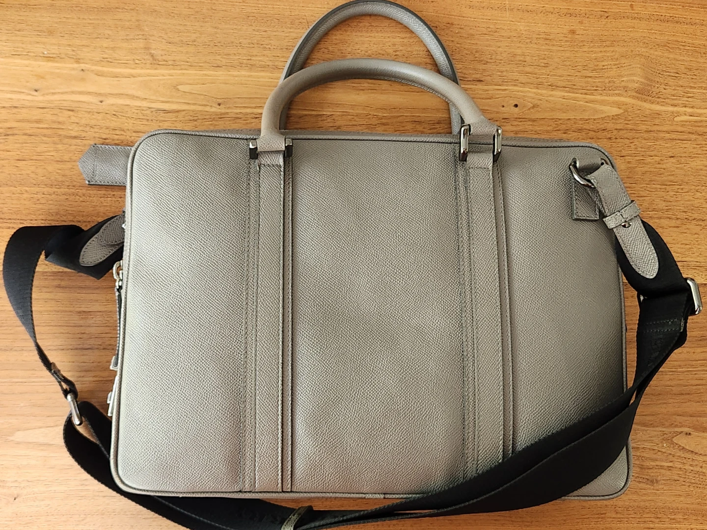 Burberry Grainy Leather Briefcase - photo 2