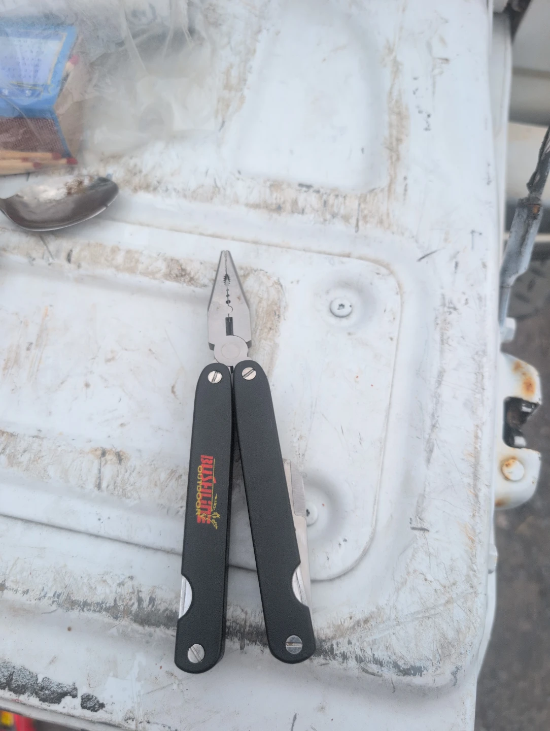 Bushnell Outdoor Multi-tool Pliers