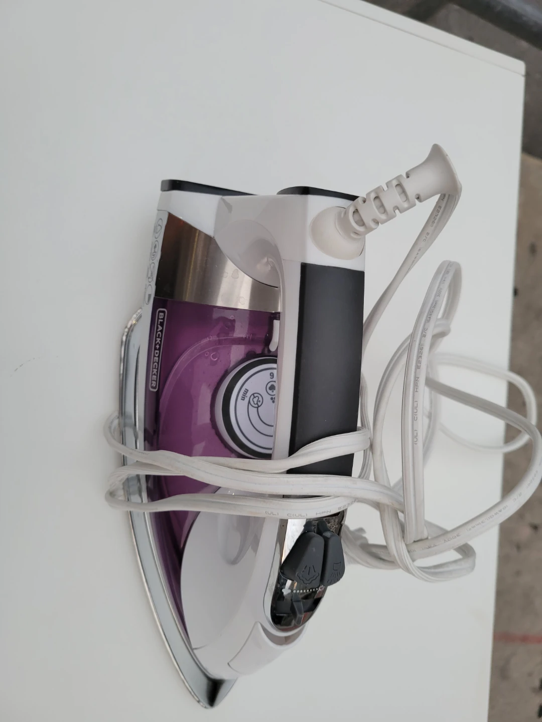 Black+Decker Steam Iron IR1350SC