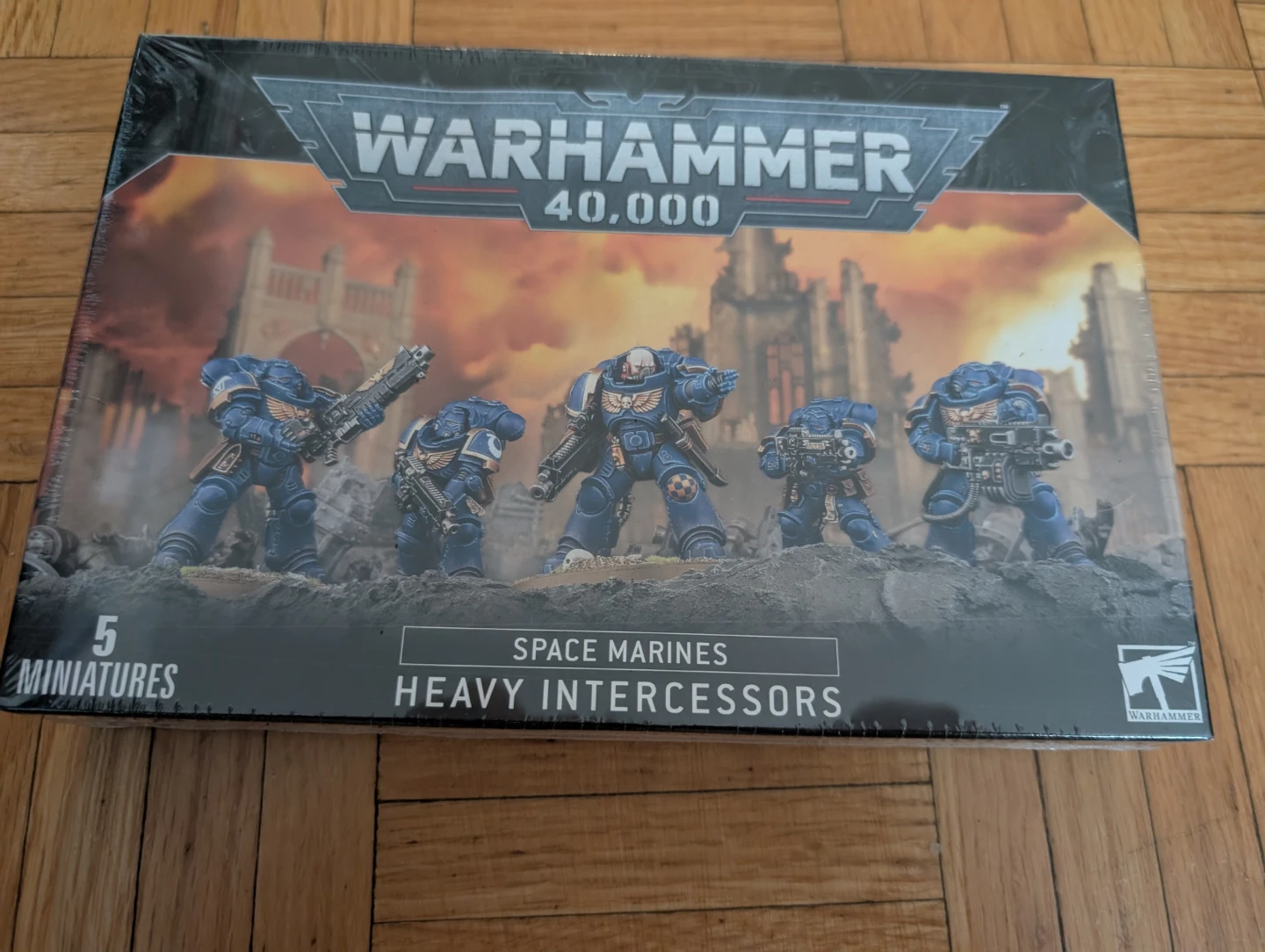 Warhammer 40,000 Space Marines Heavy Intercessors 5 Miniatures
