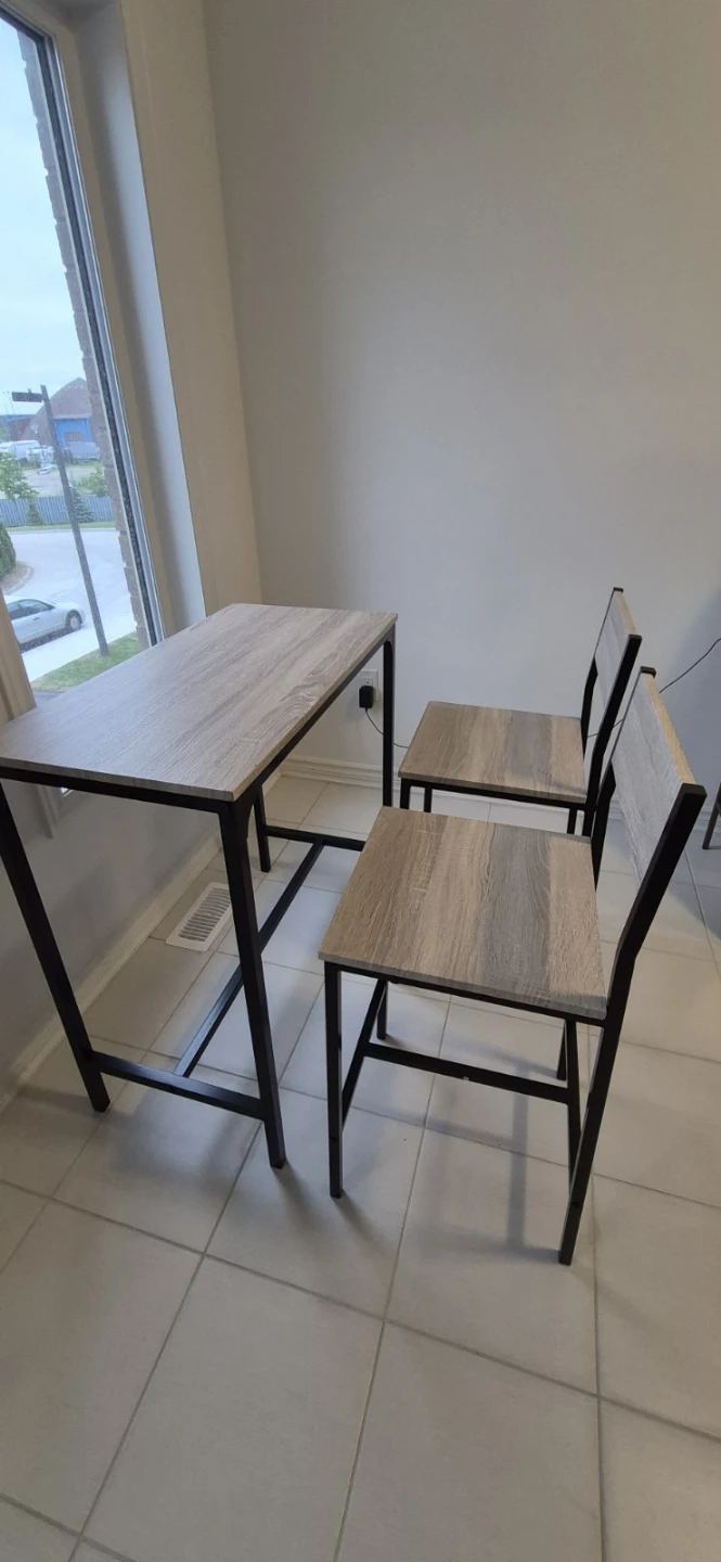 HOMCOM Counter Height Bar Table and 2 Stools Set - photo 4