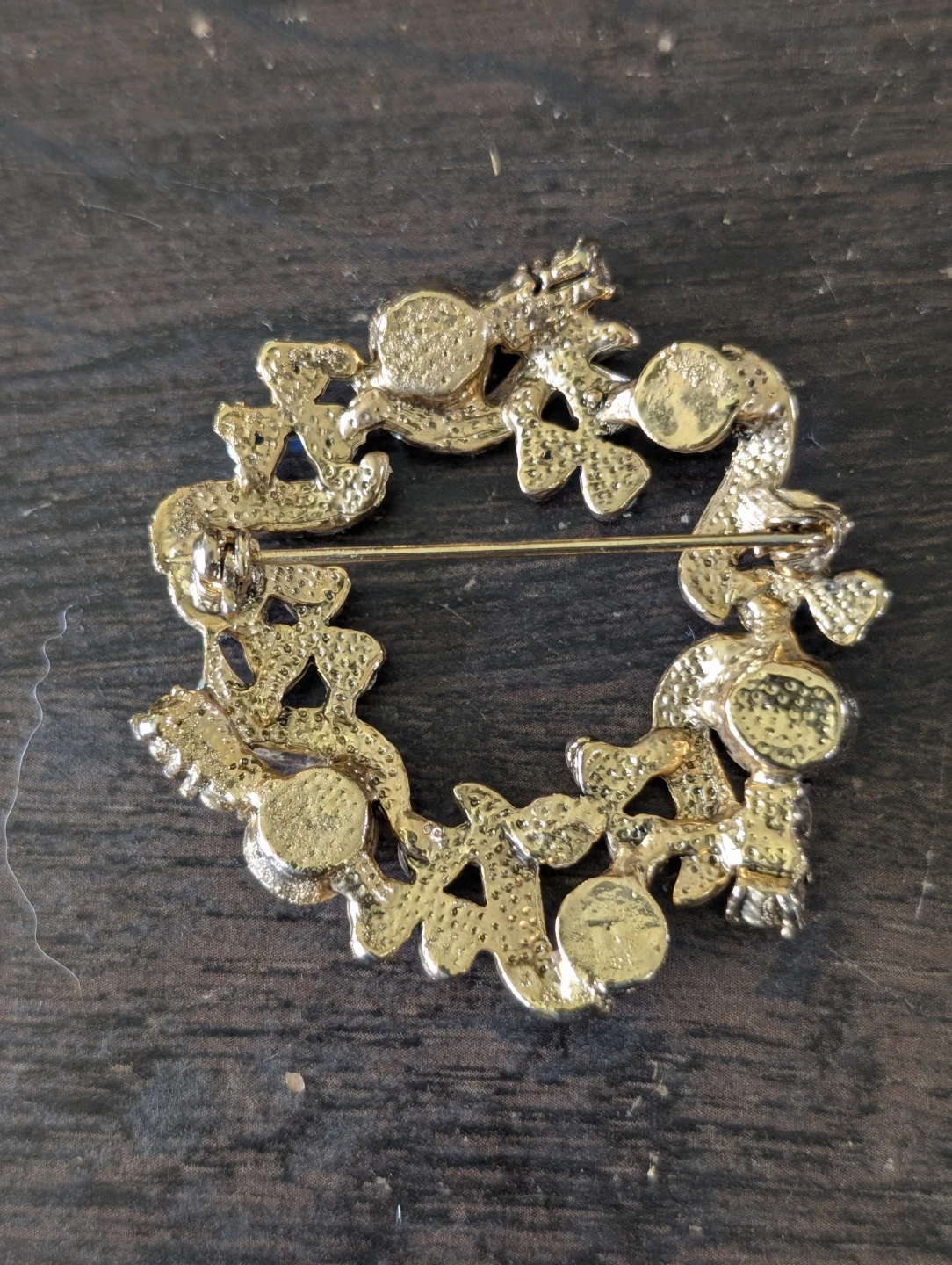 Gold-tone Wreath Brooch with Rhinestones - photo 2