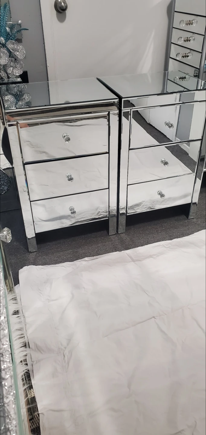 Mirrored Chest of Drawers