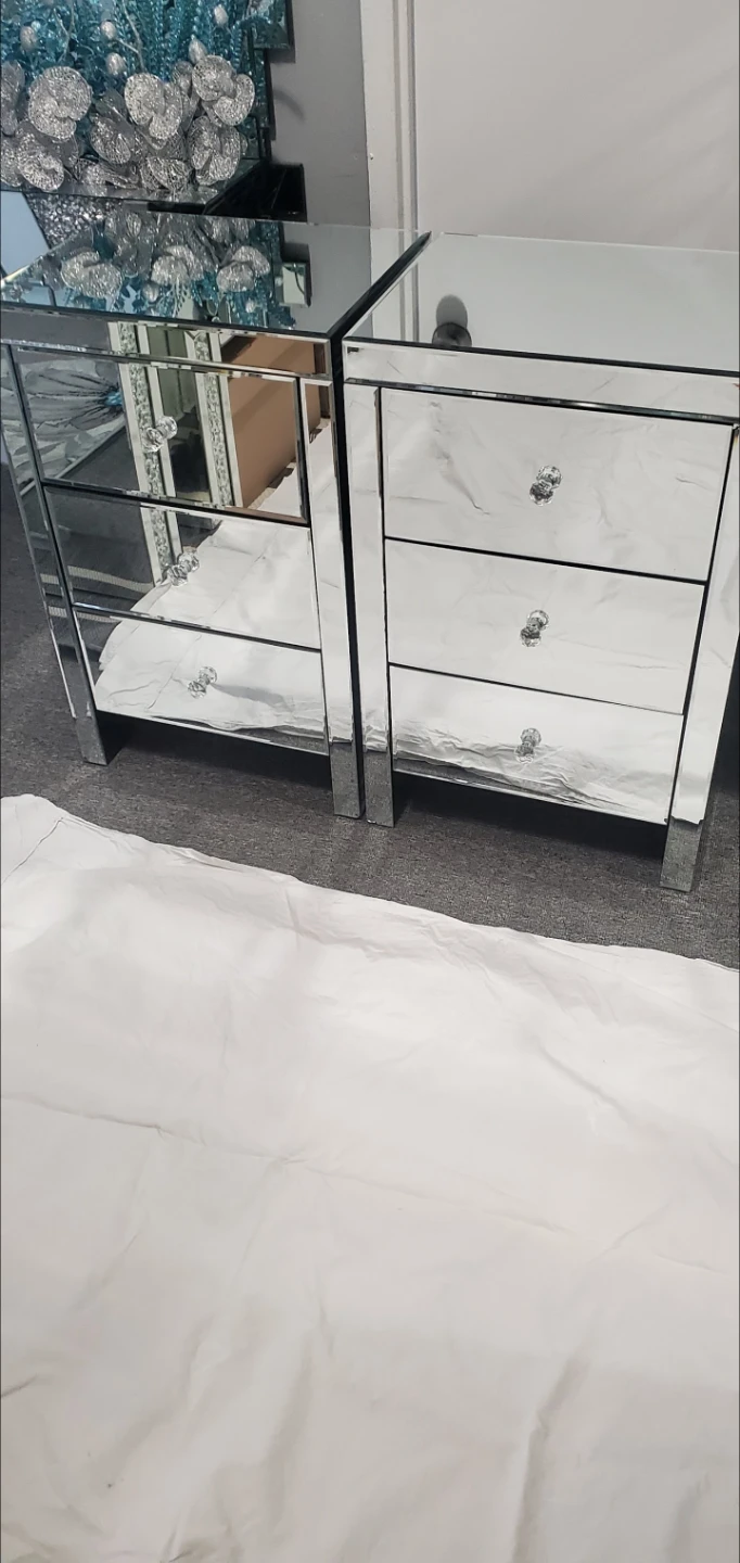 Mirrored Chest of Drawers - photo 2
